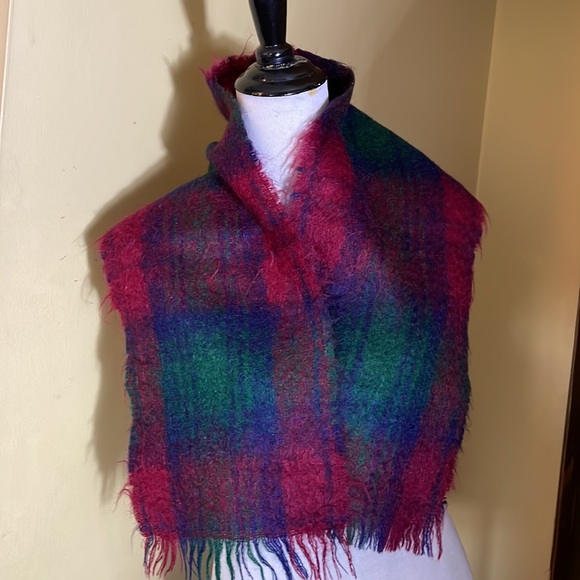 Wool Angora Winter Scarf UNISEX Fringe Edges 9”W x 46”L Plaid Vibrant $160 NEW - Picture 7 of 15